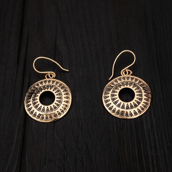 Bronze Sun symbol earrings || elegant sun symbol earrings || baltic ethno sun earrings || minimal jewelry || traditional jewellery