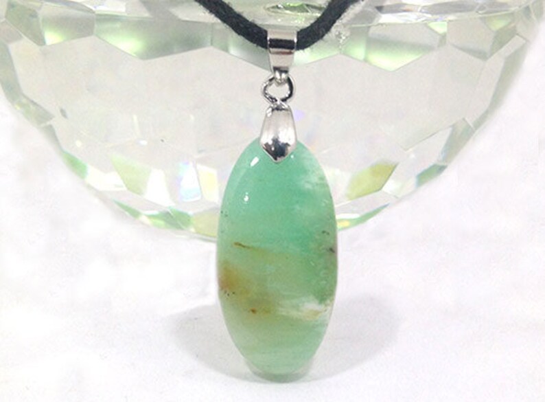 Metal Clasp with wax cotton cord 52.5Ct. 46x17x7 mm Oval Shape Natural gemstone P-708 Chrysoprase Necklace