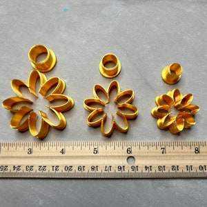 Daisy flower polymer clay cutter #54