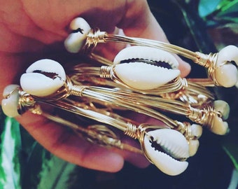 Wire Wrapped Cowrie Shell Bangle – Tarnish Resistant, Beach Jewelry