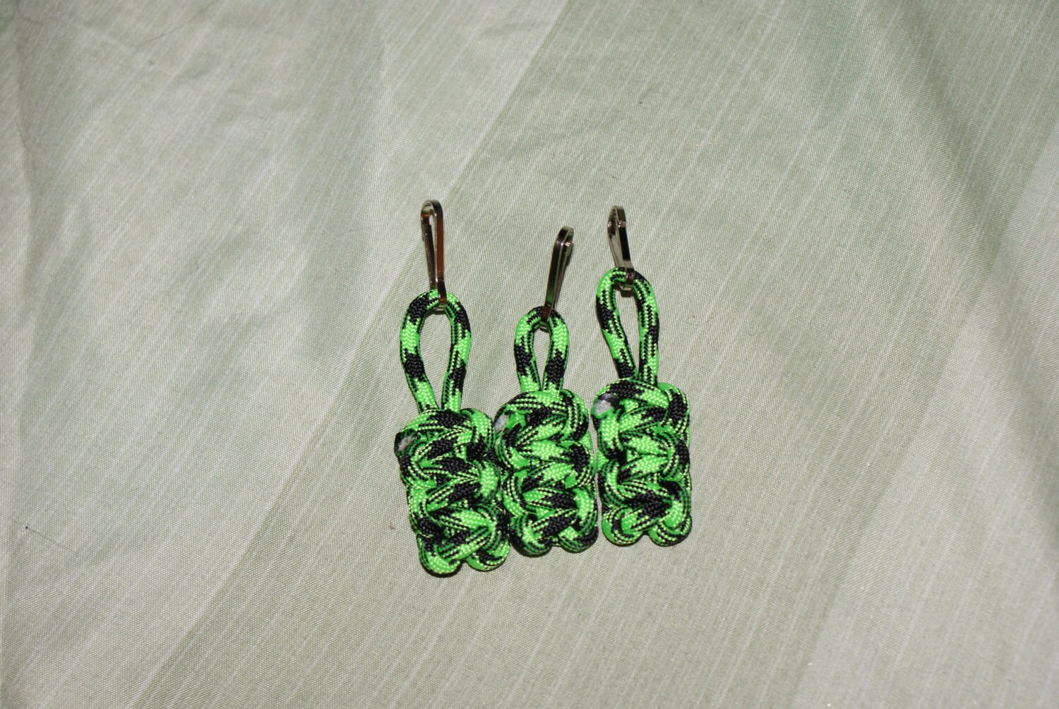 Green & Black Paracord Zipper Pulls (Available in packs of 3 or 4)
