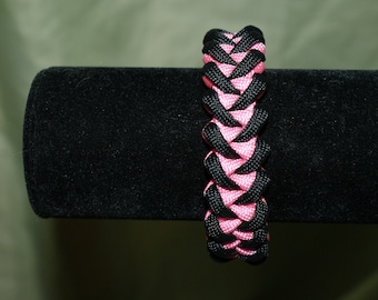 Black and Pink Shark's Jaw Paracord Bracelet