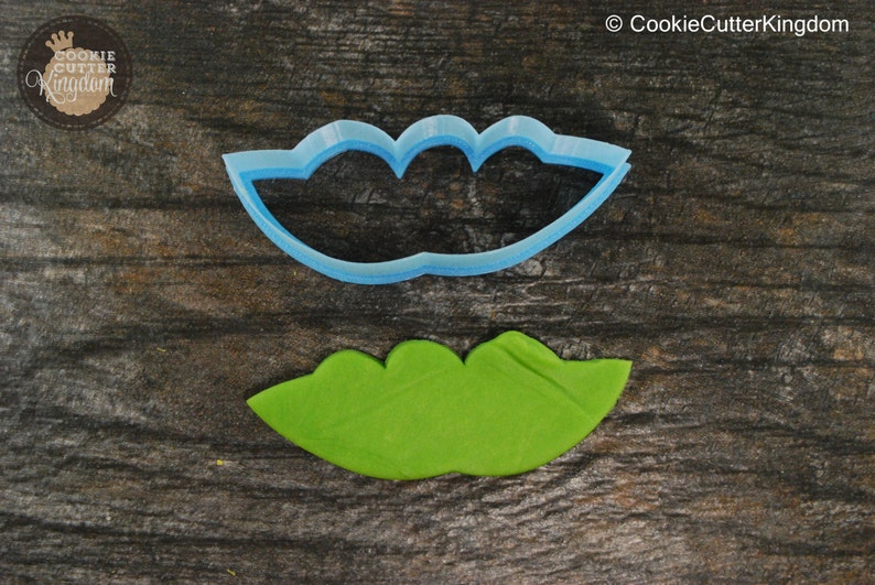 Mini and Standard Sizes 3D Printed Peas in a Pod Cookie Cutter
