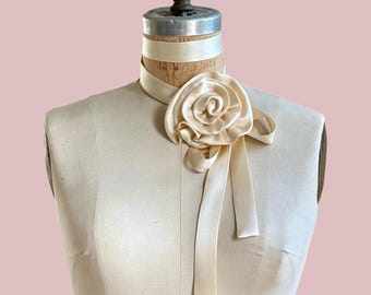 Silk Satin Flower Choker in Cream