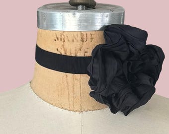 Silk Flower Choker in Black