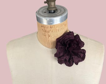 Silk Flower Pin in Vamp