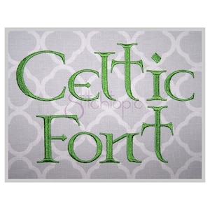 以下が含まれることがあります： グレーの背景に緑色の刺繍で「Celtic Font」と書いてあります。