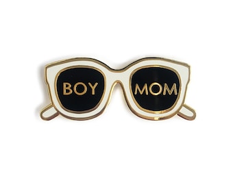 Boy Mom Enamel Pin/ Boy Mom Gift/ Baby Shower Gift Boy/ Boyl Mama Pin/ Gift for Mom to Be/ Baby Shower Gift under 20/ Newborn Boy Gift