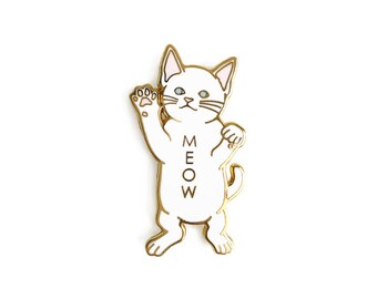 Cat Enamel Pin/ White Cat/ Cat Pin/ Cat Lover Gift/ Cat Mom Gift/ Gift for Cat Lover/ Cat Memorial/ White Kitty Gift/ Crazy Cat Lady/ Meow