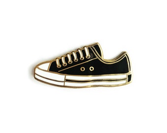 Spilla smaltata a forma di scarpa / Spilla smaltata / Spilla smaltata dura / Spilla da bavero alla moda / Spilla smaltata da sneaker / Spilla da bavero / Spilla smaltata alla moda / Spilla con scarpe nere