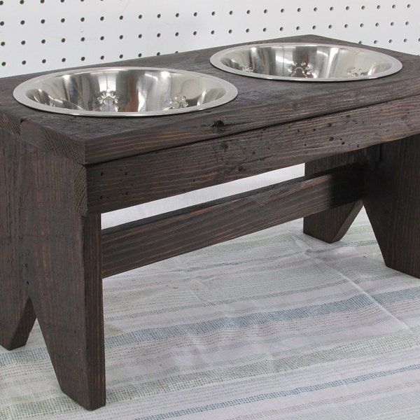 Large Dog Bowl Stand Raised Dog Bowl Feeder Rustic Dog Feeder Farmhouse Style Rustic Stainless Steel Elevated Dog Food Water Bowl Pet Bench