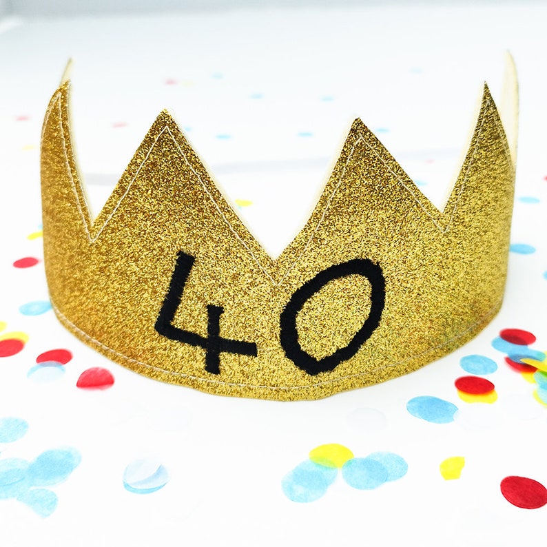 Personalised Gold Party Crown Bild 5