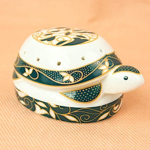 Vintage Elizabeth Arden Keramik Sköldpadda Pomander Luftfräschare Luktdeodorisator Figur Glaserad
