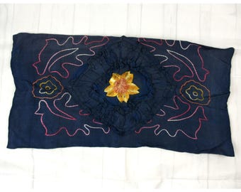 Vintage Floral bestickter Satin Kissenbezug Blau 1940er Jahre