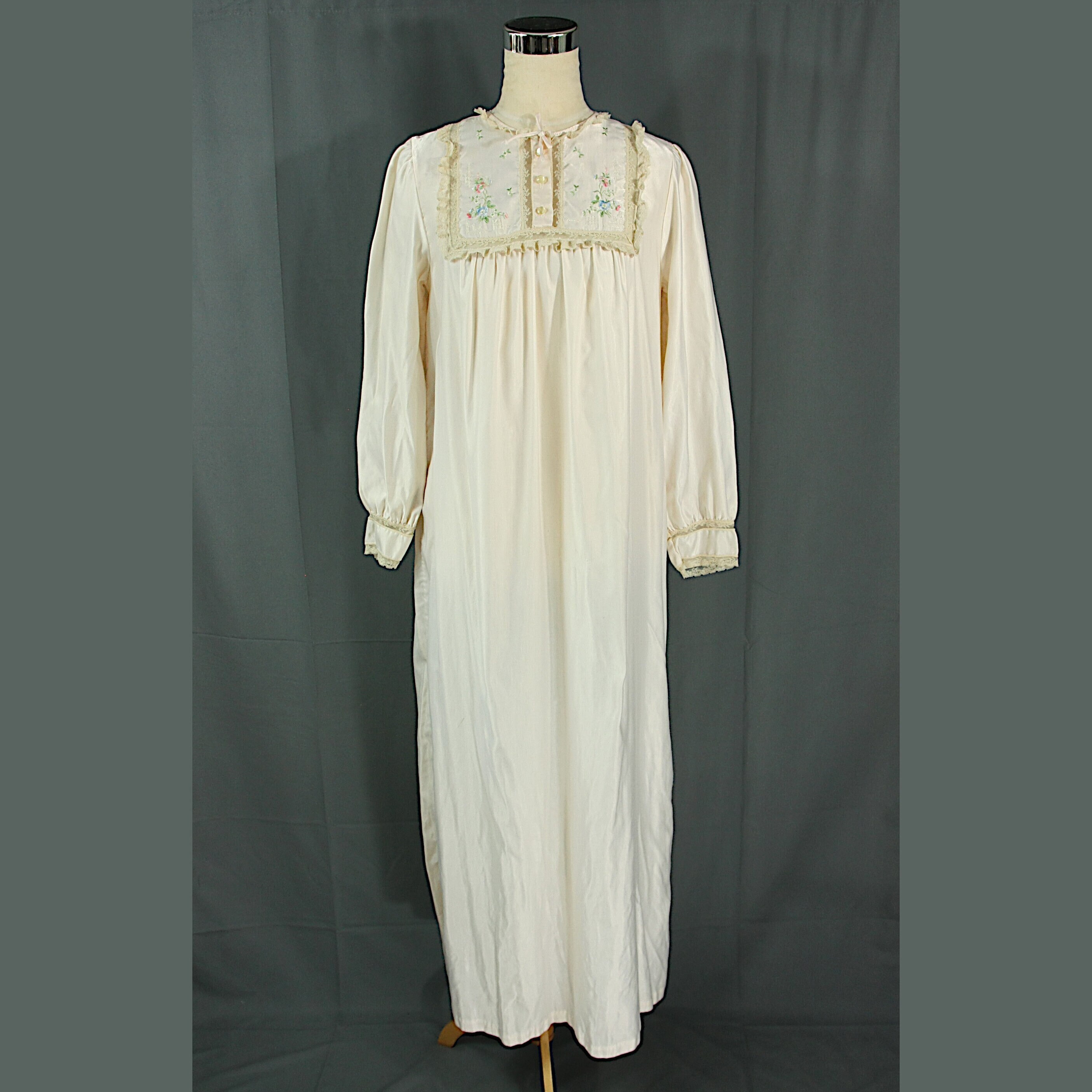 Barbizon nightgown - Etsy 日本