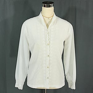 Vintage Eyelet Lace Trim Long Sleeve Blouse Button Down Shirt Top M Romance Romantic White 1980s