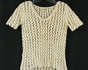 Vintage Crocheted Open Knit Short Sleeve Sweater Top Wm Allen Beige 1950s S M