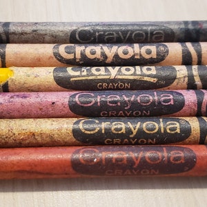 Vintage 1994 Big Box of 96 Crayola Crayons With Sharpener Missing 5 Crayons