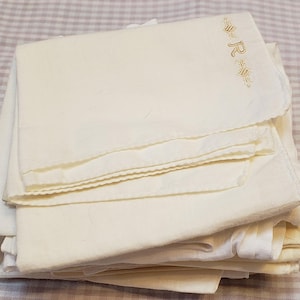 Vintage Hankies Lot - 11 Mid-Century Handkerchiefs Assorted Lot - Vintage Linens - Vintage Fabric Crafts - Vintage Craft Supply