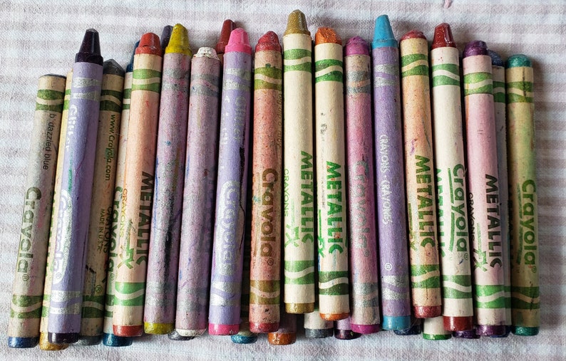 30 Glitter and Metallic Crayons Crayola Metallics Crayola Glitter Bulk Used Crayons Crayons for