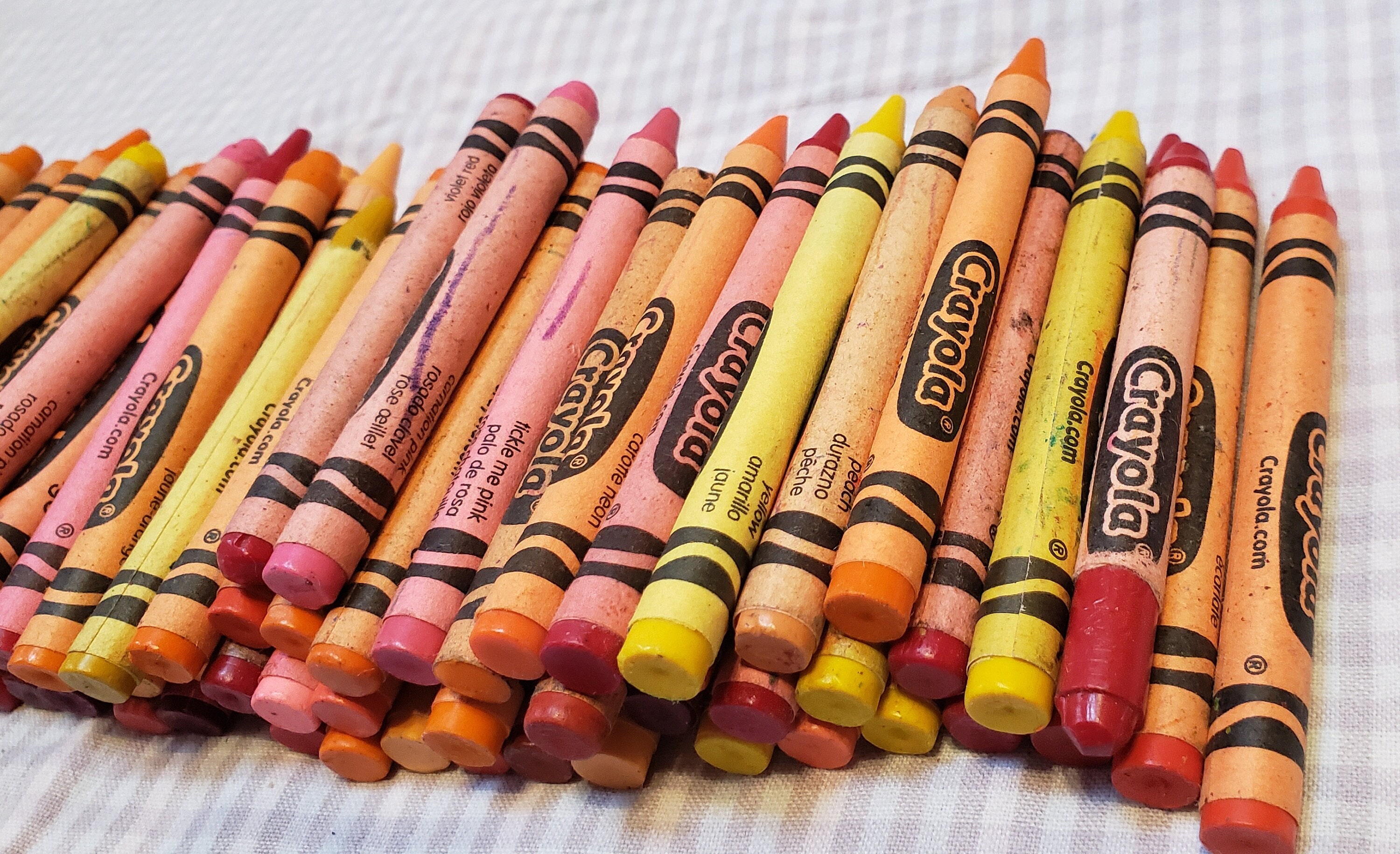 unopened box of 64 crayon colors turns out to just be orange : r