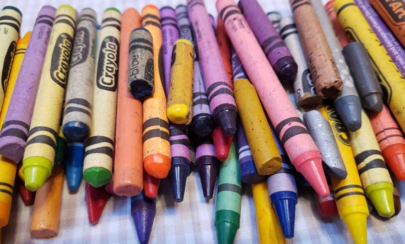 Bulk Crayons // Crayola Crayons // Crayon Melting Art // Crayon Melting  Supplies // Crayon Favors // Crayon Supplies // Crayola Art 
