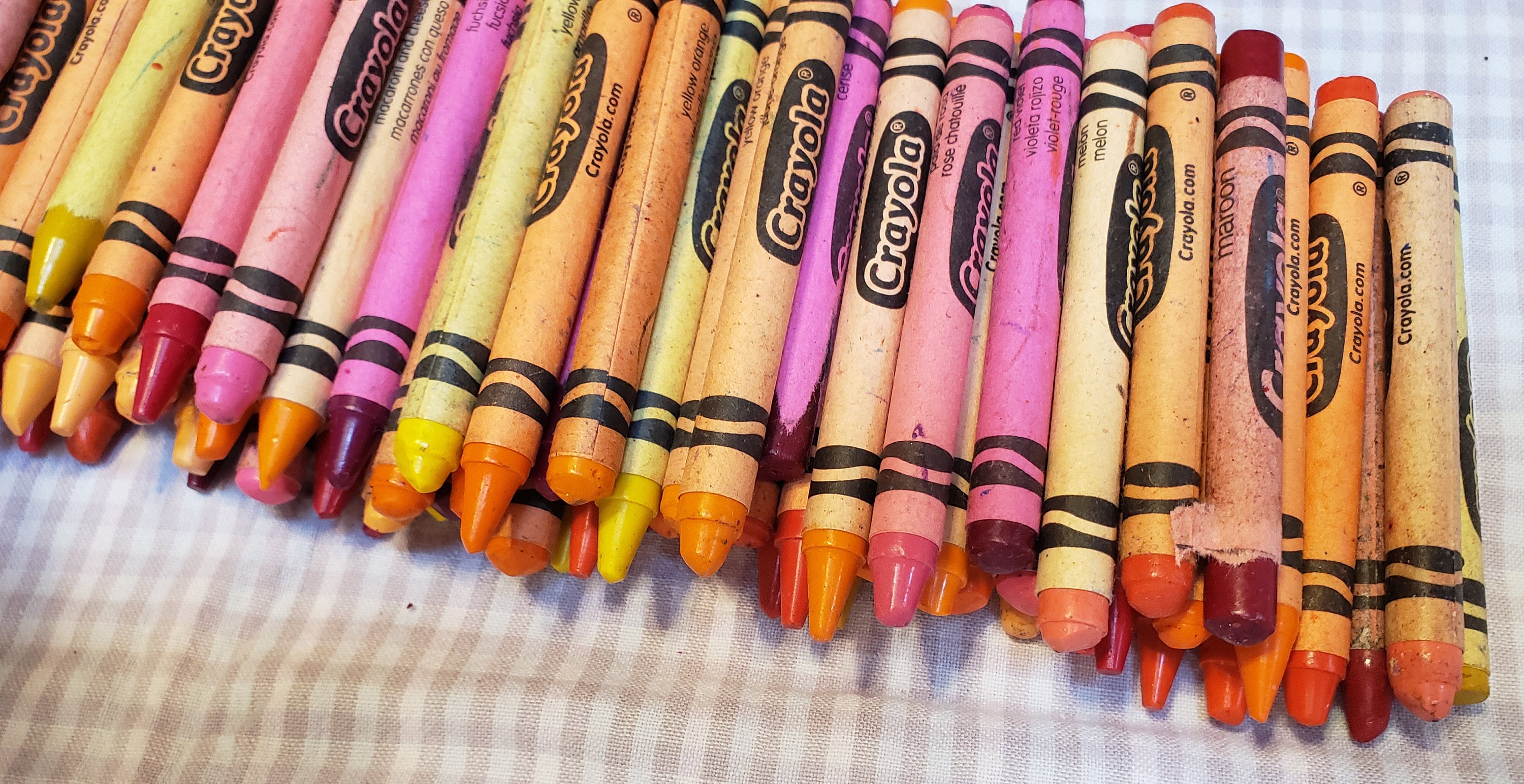 MinifigFans 50 Pink Crayons Bulk - Single Color Crayon Refill