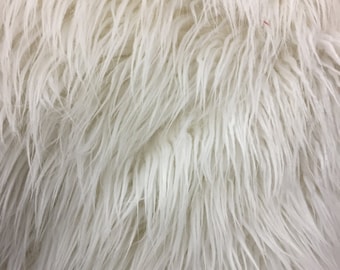 White Fur Fabric Cloth for Baby Photoshoot, Soft Toys Making, Art and  Craft, Dresses, Jackets, Decoration