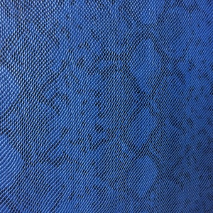 Tela de vinilo para tapicería de bolsos y billeteras de piel de serpiente pitón azul mate - Se vende cortada a medida - 54"