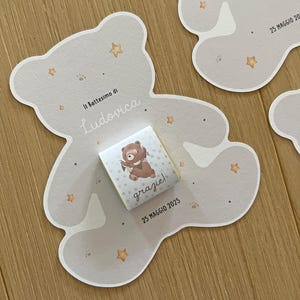 Tarjeta de lugar con forma de osito de peluche y chocolate personalizado – TEDDY BEAR Graphics