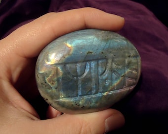 Pierre runique de Khuzdul en labradorite