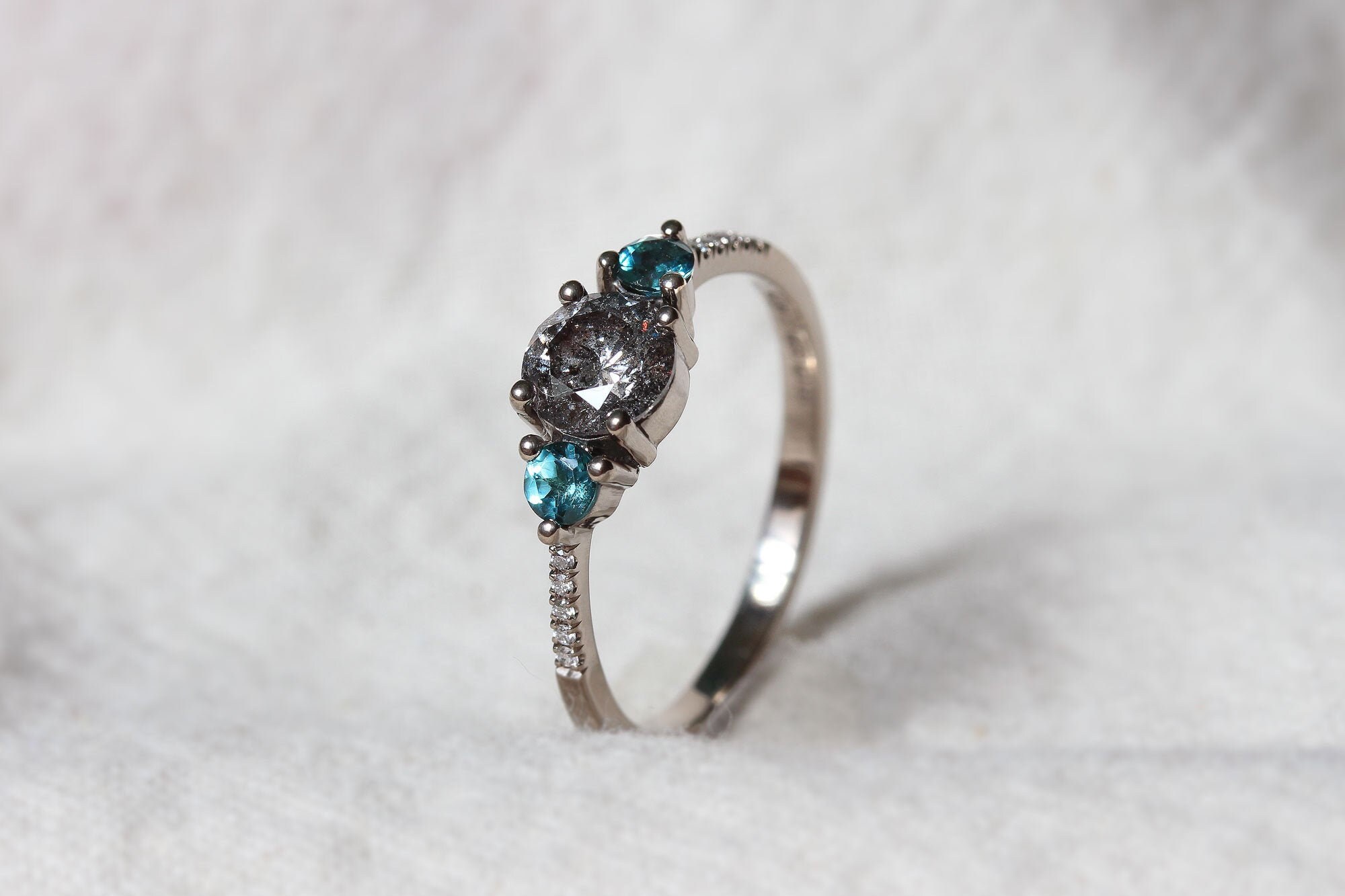 Salt & Pepper Diamond With Green Tourmaline Galaxy Diamond Etsy