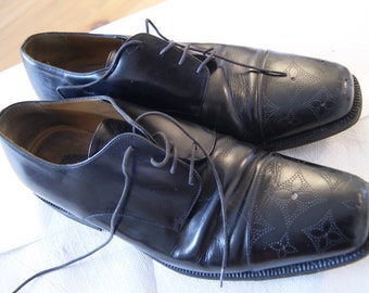 Louis Vuitton Men Shoes Size 9 - 13 For Sale on 1stDibs  louis vuitton  mens shoes, louis vuitton shoe sizes, louis vuitton shoes men