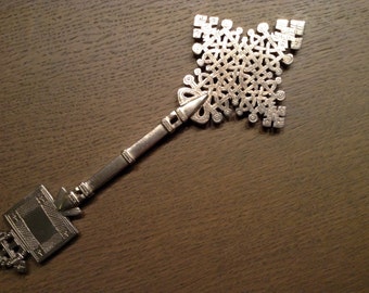 Koptisches Priester-Handkreuz im Design Lalibella. Silbermischung 50-60% mit 835er Silberbeschichtung Vintage. um 1960, 203 gr. Wachsausschmelzsystem.