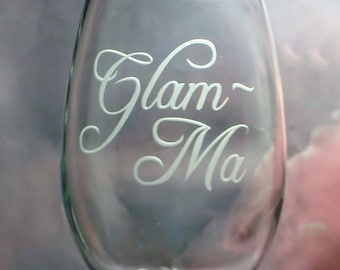 Glam Ma Glamma New Grandparents Gift Idea Wine Glass -  Glam Ma Wine Glass | Grandmother Reveal Gift | Funny Grandma Wine Glass