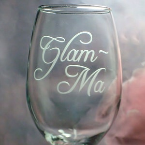 Glam Ma Glamma New Grandparents Gift Idea Wine Glass -  Glam Ma Wine Glass | Grandmother Reveal Gift | Funny Grandma Wine Glass
