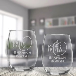 Personalized Wedding Stemless Wine Glasses | Wedding Gift Wine Glasses | Custom Wedding Gift |  Gift for Couple | Custom Wedding Glassware