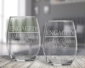 Personalized Engaged Couple Wine Glasses | Proposal Wine Glasses | Custom Engagement Gift | stemless wine glasses | Gift for Couple