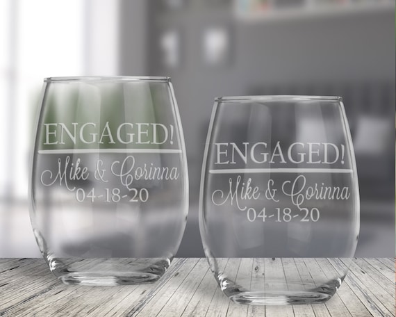  Bridal Shower Gift for Bride, Engagement Gifts for Couples Beer  and Wine, Funny Engagement Cards Congratulations, Bridal Shower Gift Ideas,  Bachelorette Party Decorations (I'm so happy for you) : Handmade Products