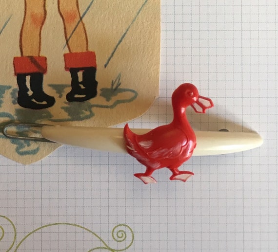 1950s Red Duck Barrette Plastic, Mid Century, Red… - image 2