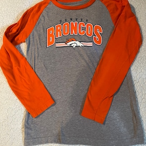 Denver Bronco t shirt size 8-10 youth