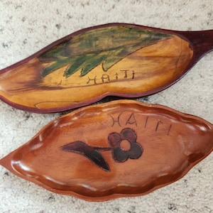 Hand carved Haiti wooden bowls - set of 2