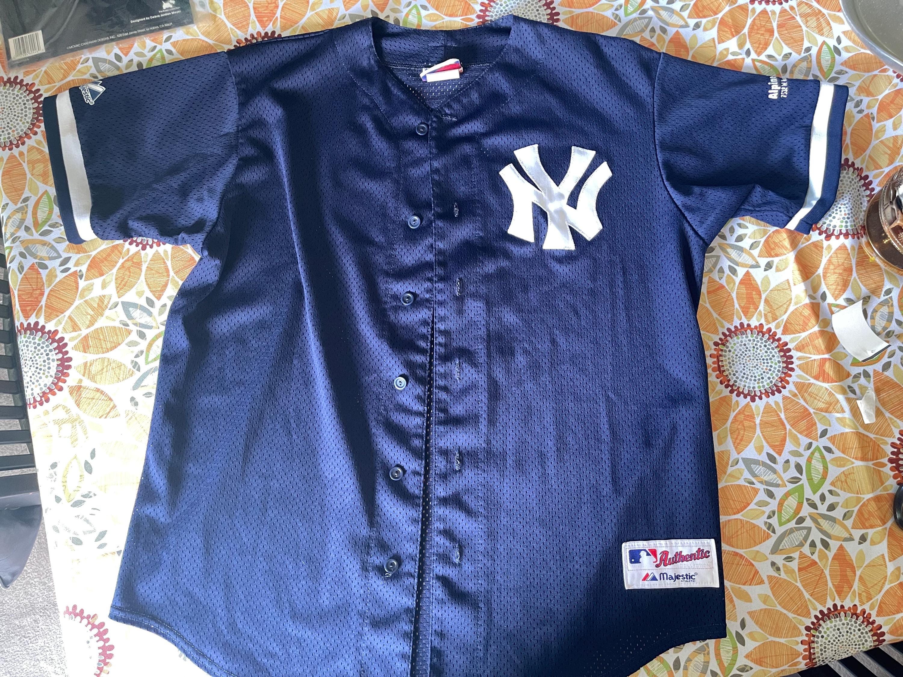 ウェア Majestic Yankees Authentic Collection Vintage New York Yankees Majestic jacket ⚾️💙 Size:M SOLD