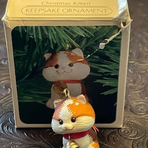 1982 Christmas Kitten hallmark christmas ornament