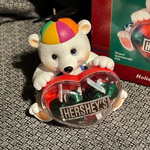 Christmas Ornament  &quot;Holiday Kisses&quot; Carlton Cards Hershey&#39;s 2001
