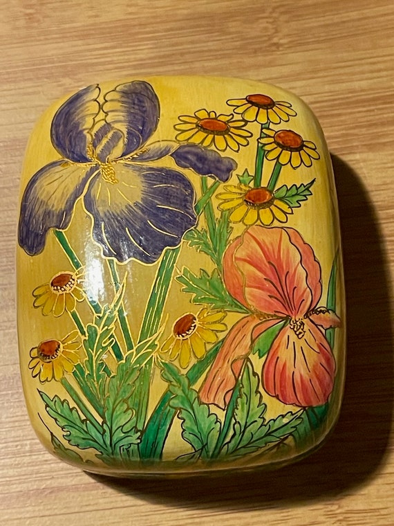 Vintage hand painted paper mache box