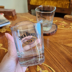 Jack Daniel&#39;s bar glasses