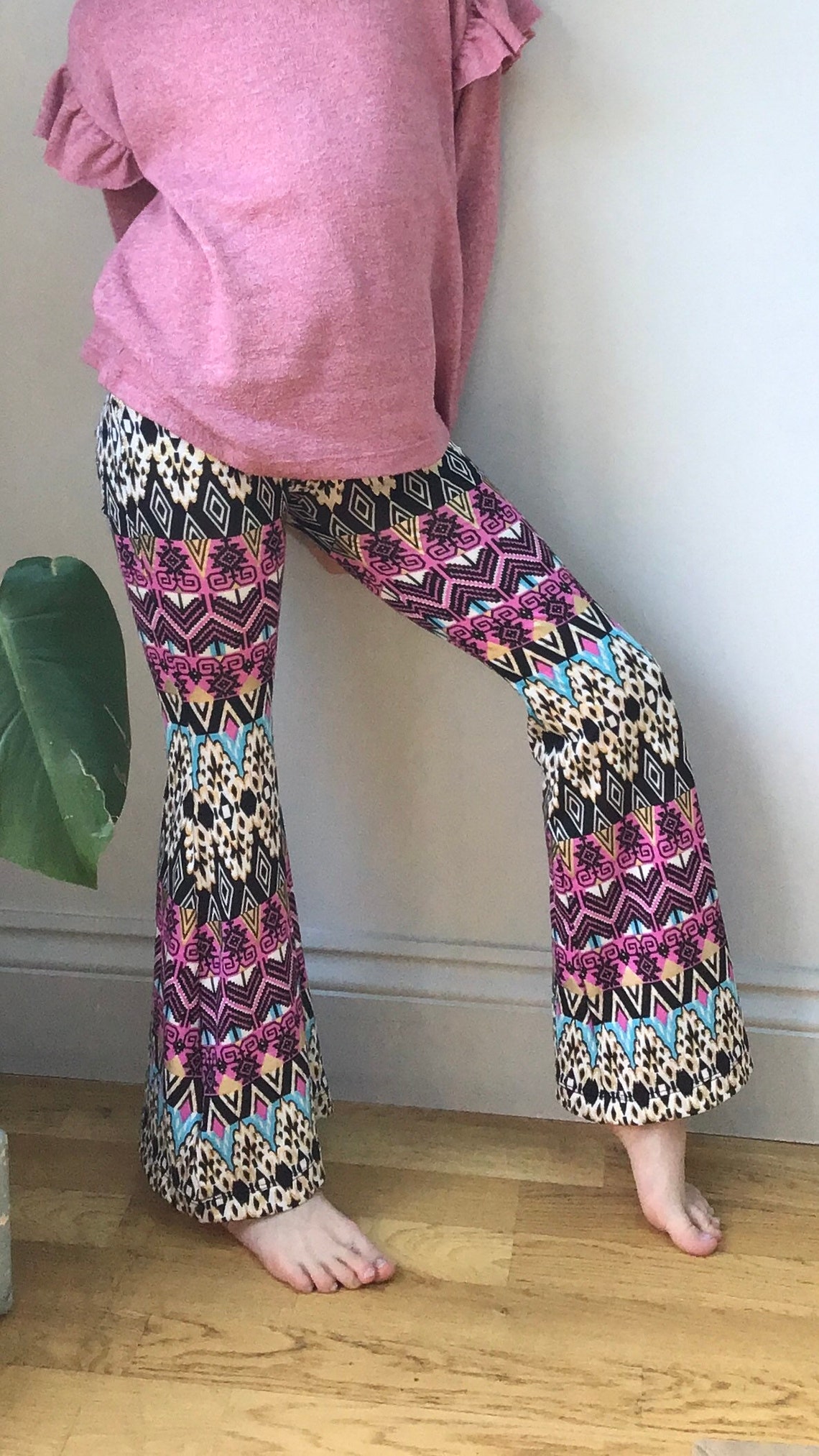 How to style patterned wide leg pants - Quora