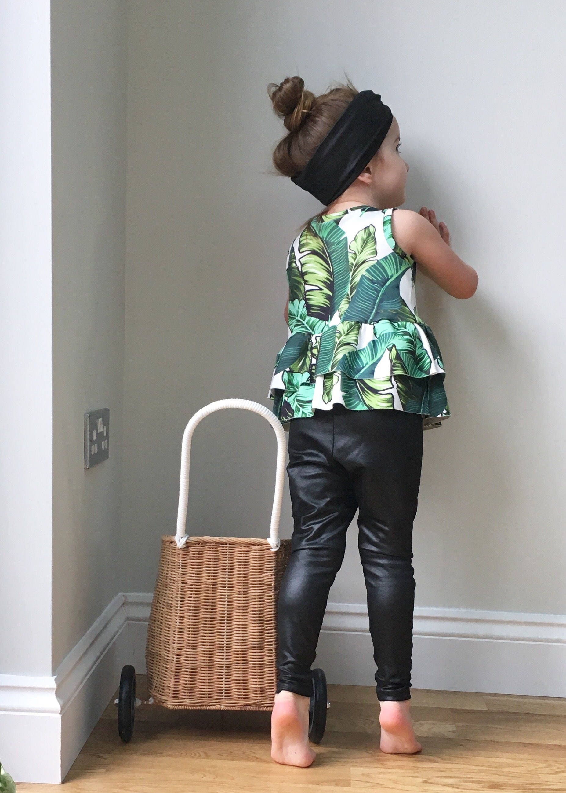 wet look leggings