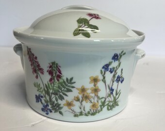 "Vintage Französisch Louis Lourioux ""Wild Flower"" Muster Runde Porzellan Deckel Auflaufform, nicht mehr verfügbare Muster."